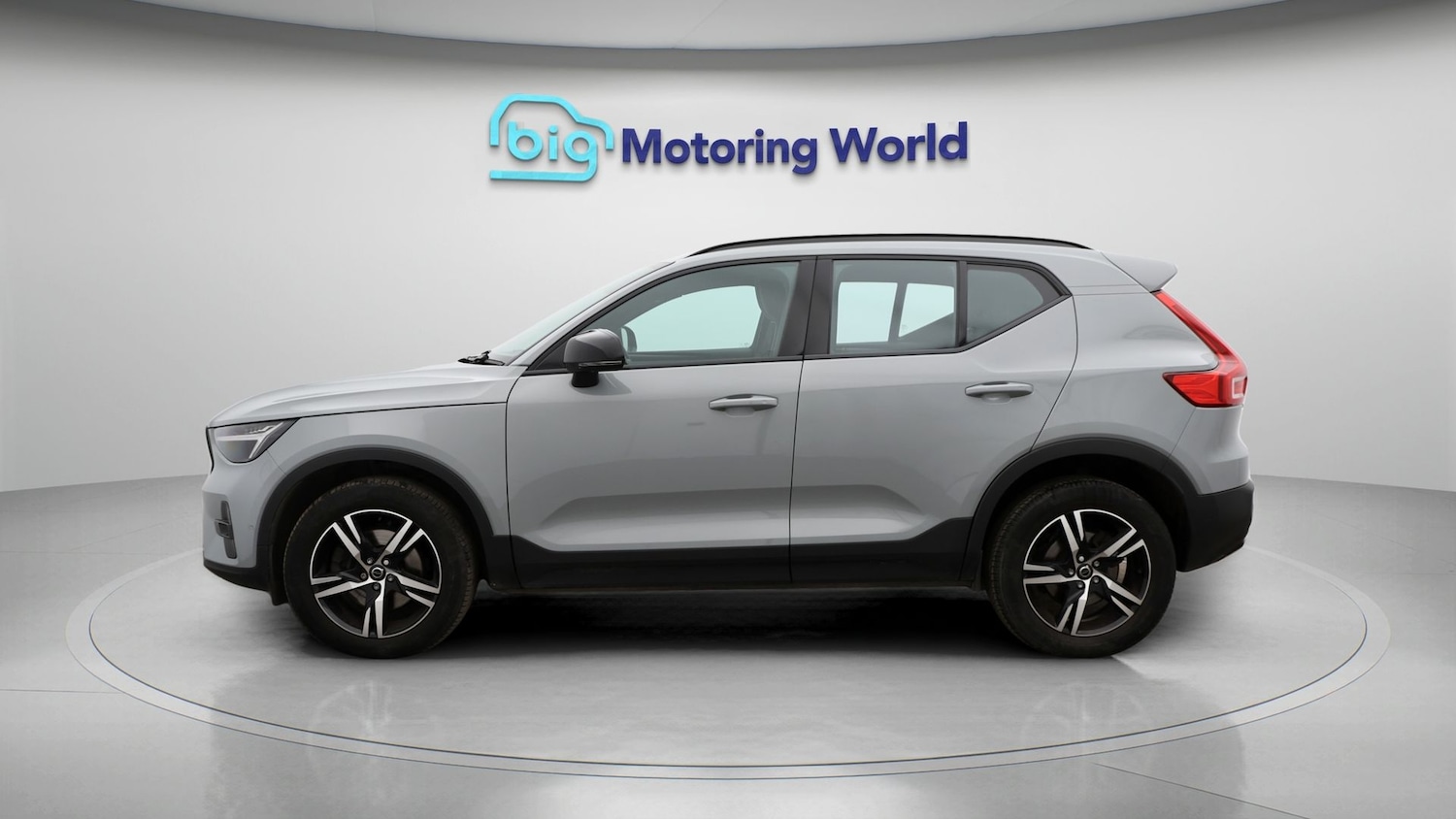 Used Volvo XC40 2023 for sale - 77181432: Photo 4