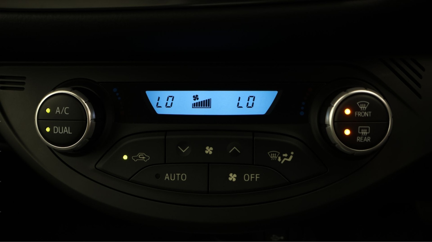 Used Toyota Yaris 2020 for sale - 77665152: Photo 12