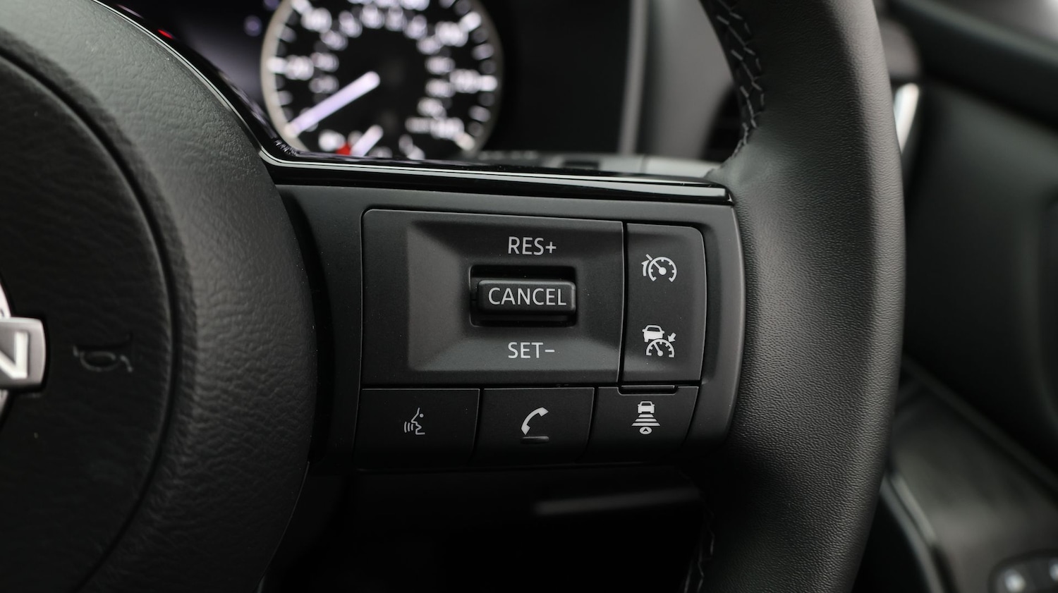 Used Nissan Qashqai for sale - 77336869: Photo 24