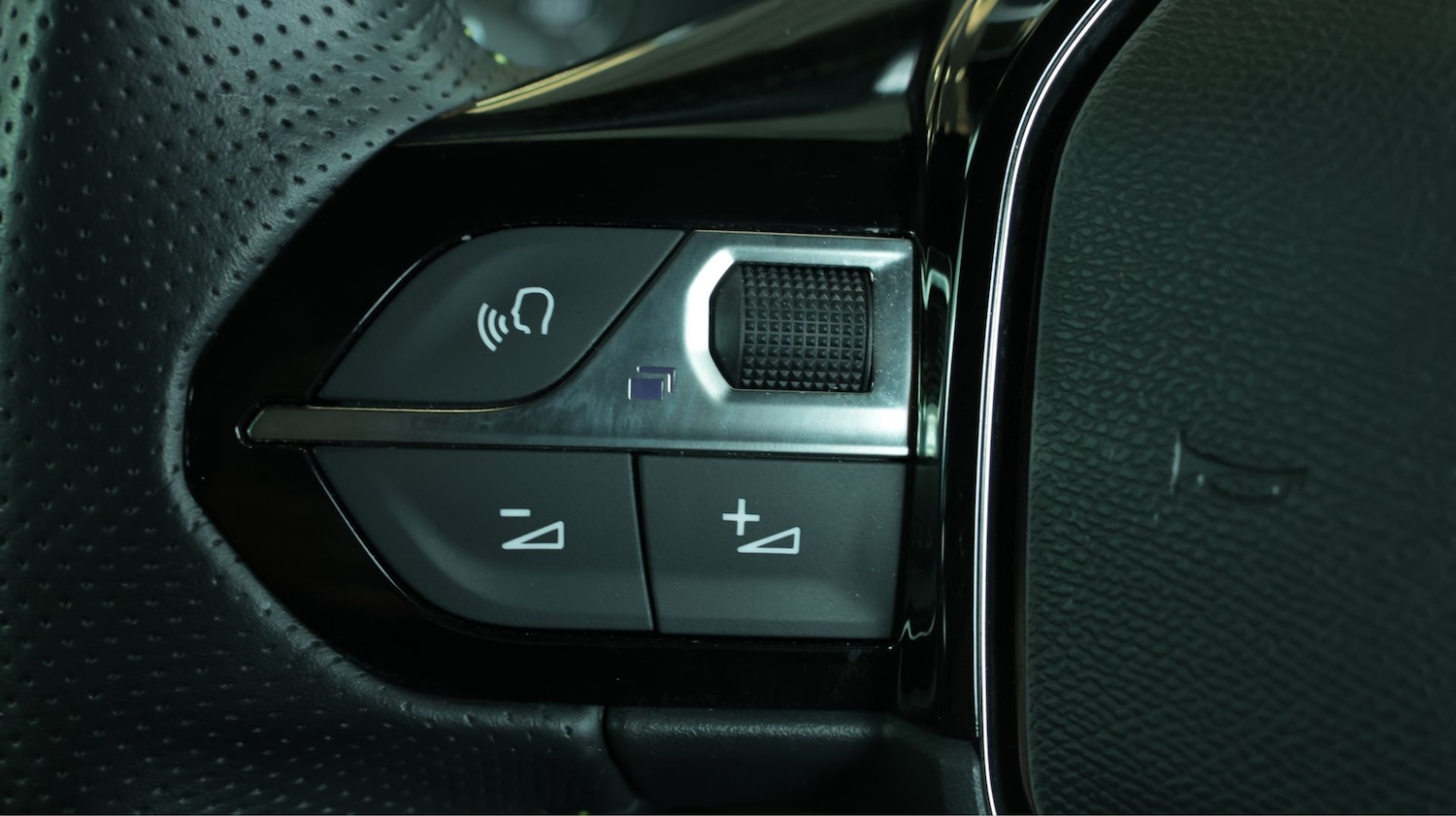 Used Peugeot 208 2022 for sale - 77992840: Photo 21