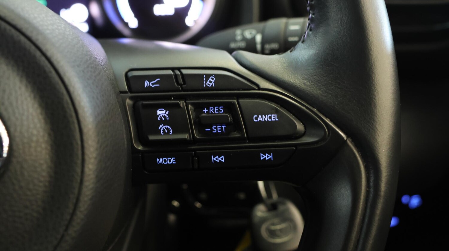 Used Toyota Yaris 2021 for sale - 75991127: Photo 24
