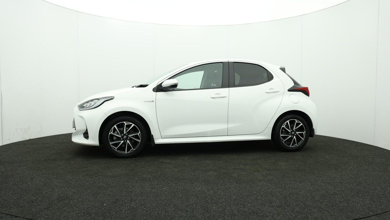 Used Toyota Yaris 2021 for sale - 75991127: Photo 69