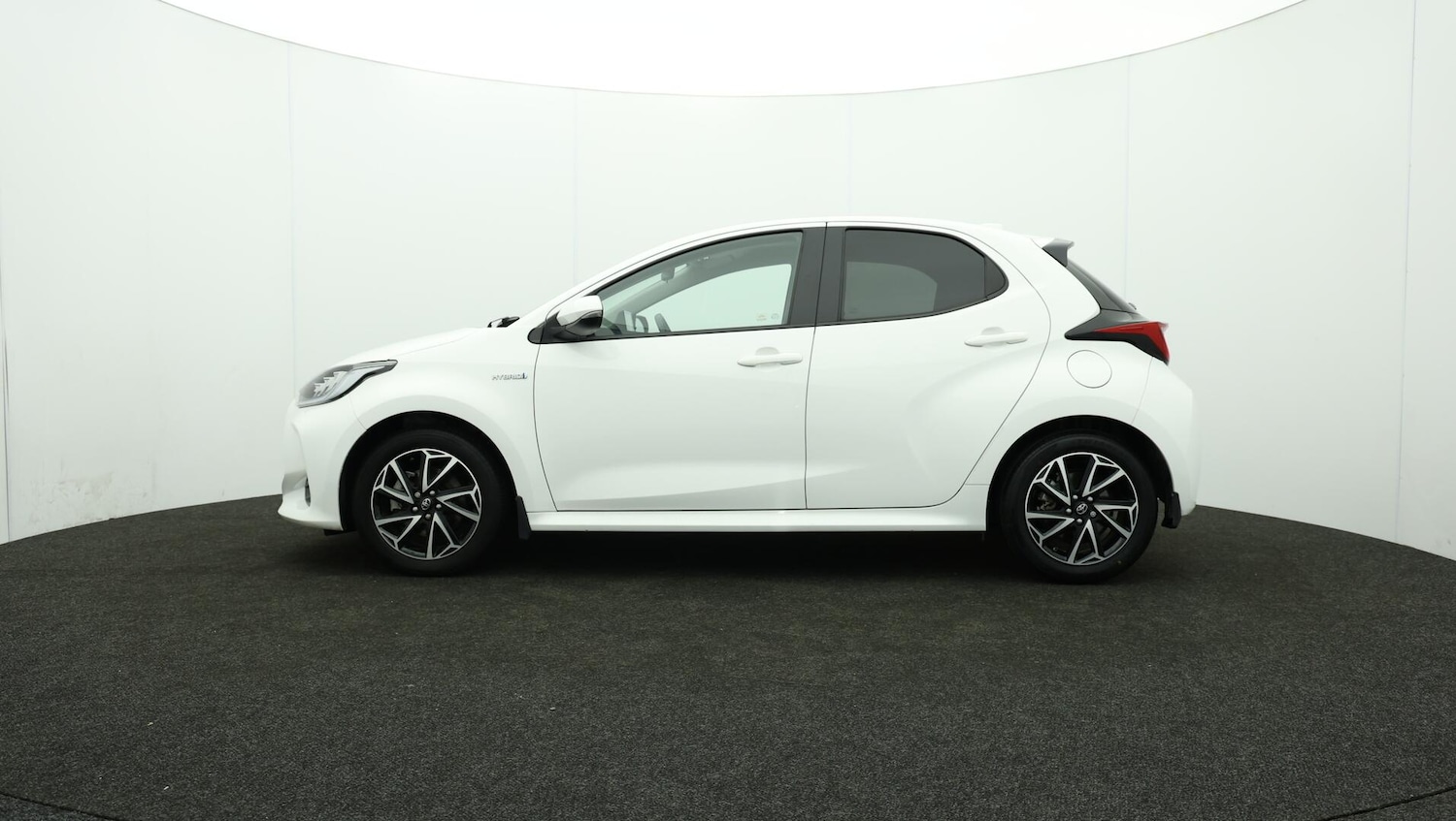 Used Toyota Yaris 2021 for sale - 75991127: Photo 71