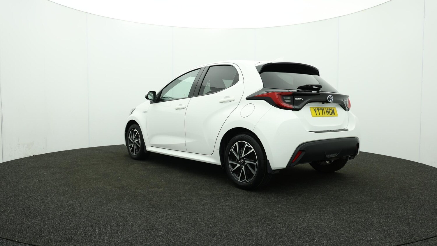 Used Toyota Yaris 2021 for sale - 75991127: Photo 79
