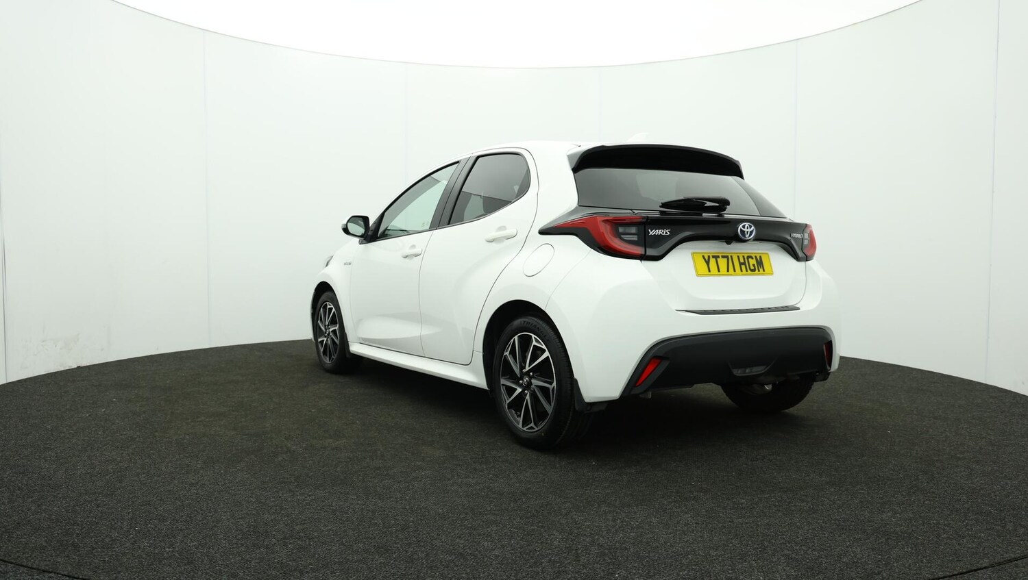 Used Toyota Yaris 2021 for sale - 75991127: Photo 80