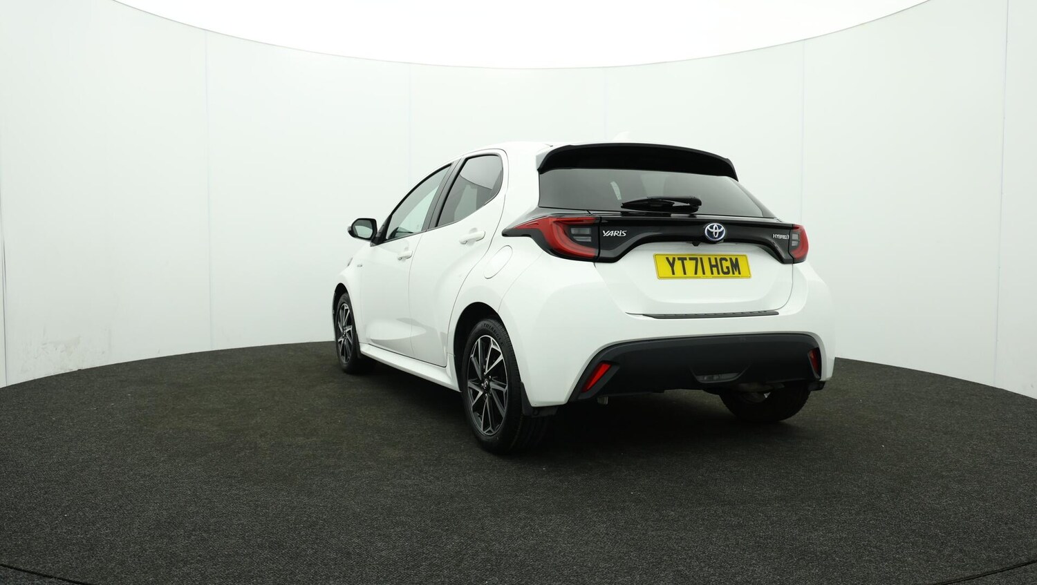 Used Toyota Yaris 2021 for sale - 75991127: Photo 81