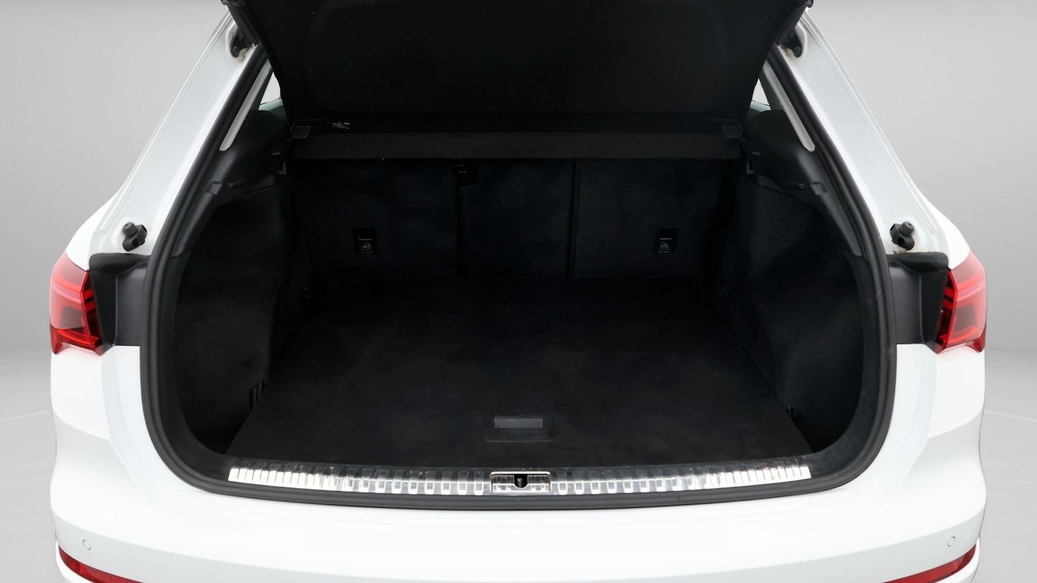 Used Audi Q3 2022 for sale - 77351095: Photo 17