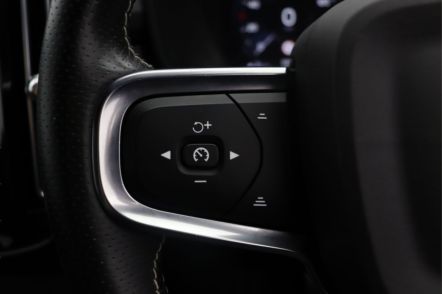 Used Volvo XC40 2020 for sale - 77365053: Photo 23