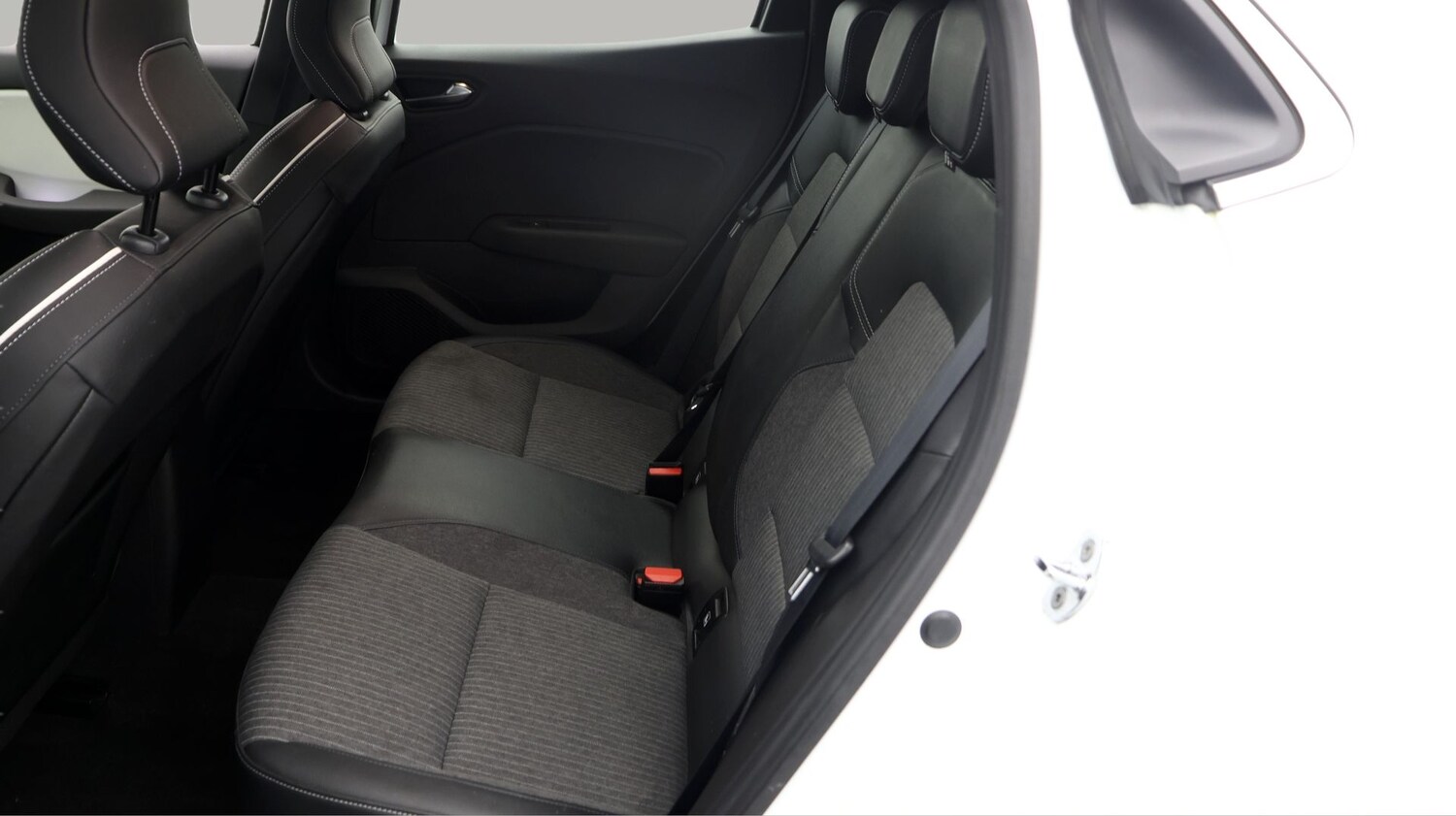 Used Renault Clio 2021 for sale - 77746595: Photo 16