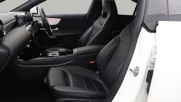 Used Mercedes-Benz CLA 2019 for sale - 75682260: Photo 21