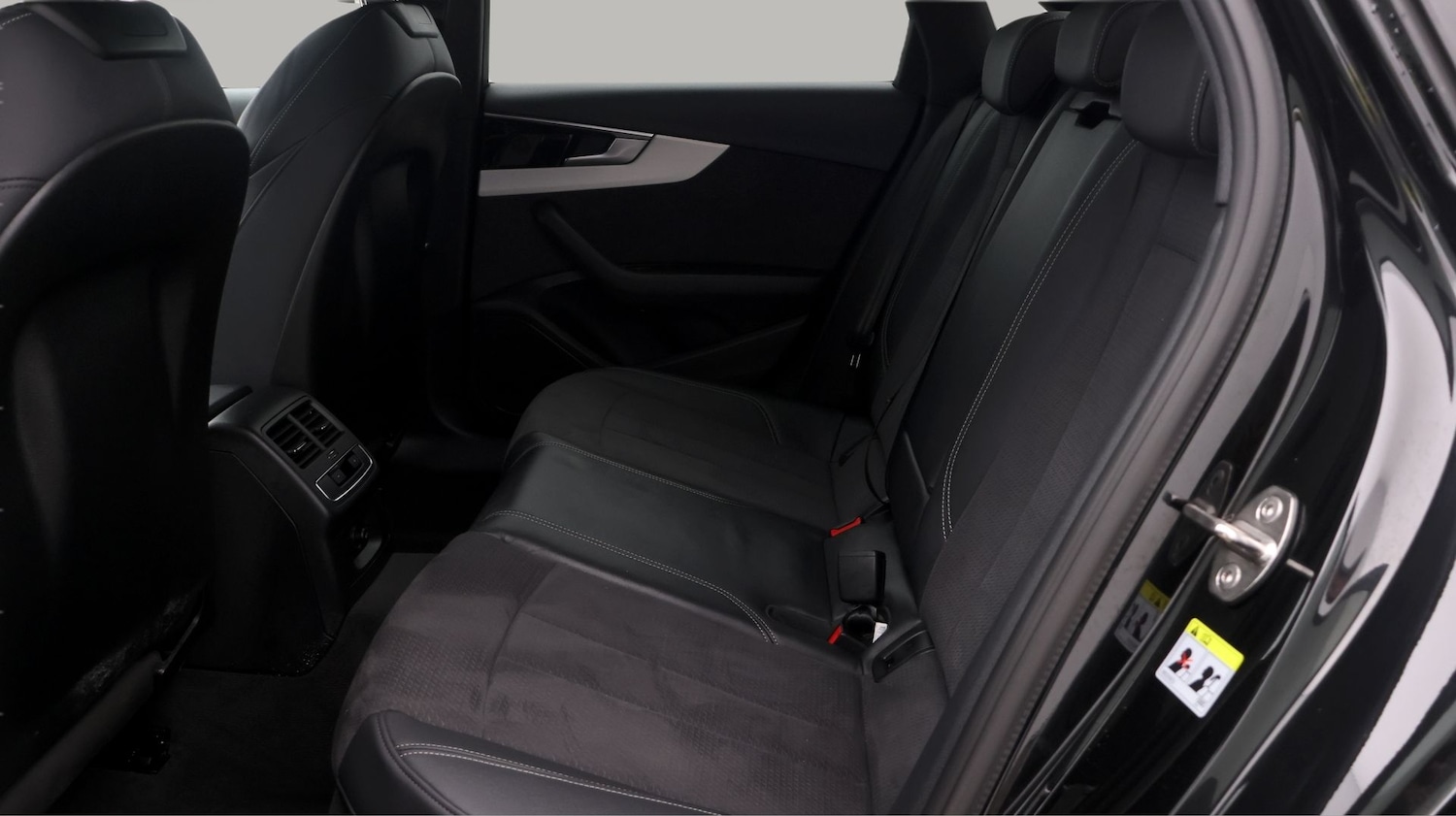 Used Audi A4 2023 for sale - 77434998: Photo 16