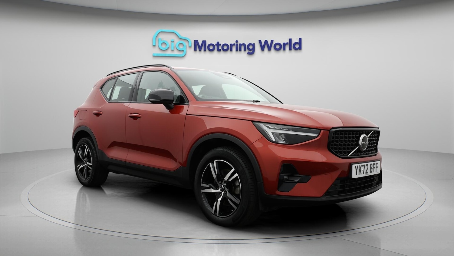 Used Volvo XC40 2023 for sale - 76433370: Photo 2