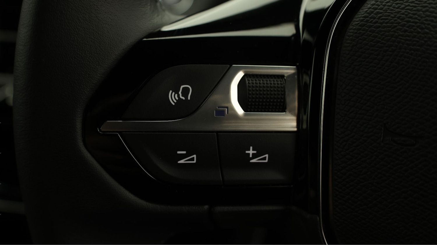 Used Peugeot 2008 2023 for sale - 77721627: Photo 21