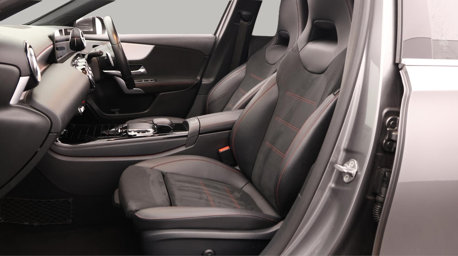 Used Mercedes-Benz A-Class 2018 for sale - 76409323: Photo 15