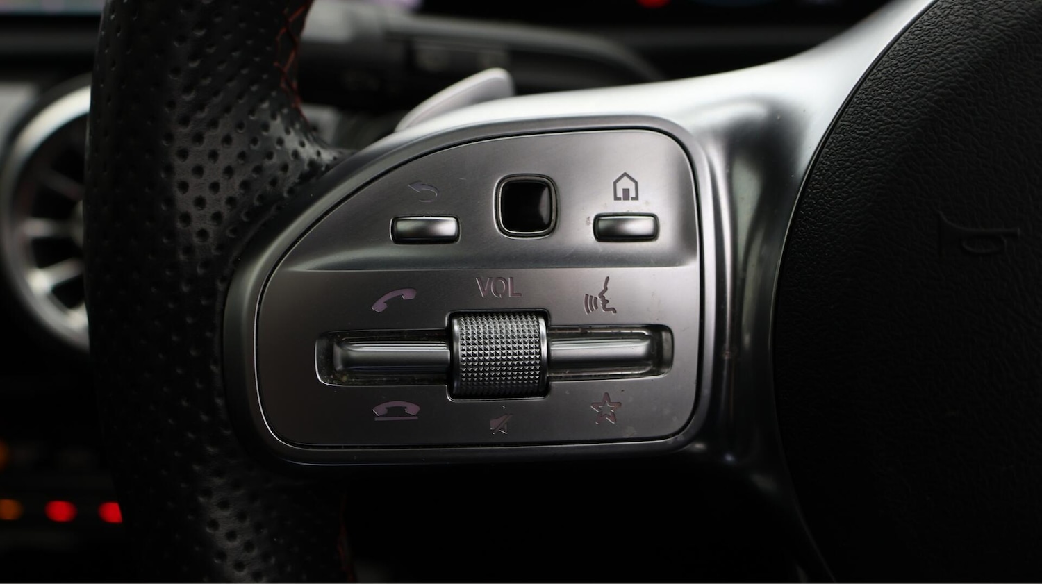 Used Mercedes-Benz A-Class 2018 for sale - 76409323: Photo 23