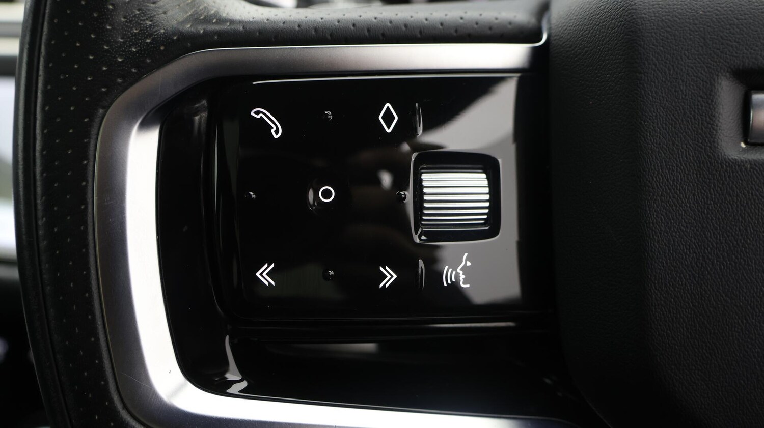 Used Land Rover Range Rover Evoque 2021 for sale - 76572427: Photo 24