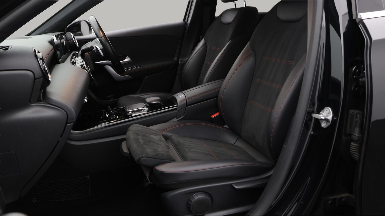 Used Mercedes-Benz A-Class 2020 for sale - 76657730: Photo 15