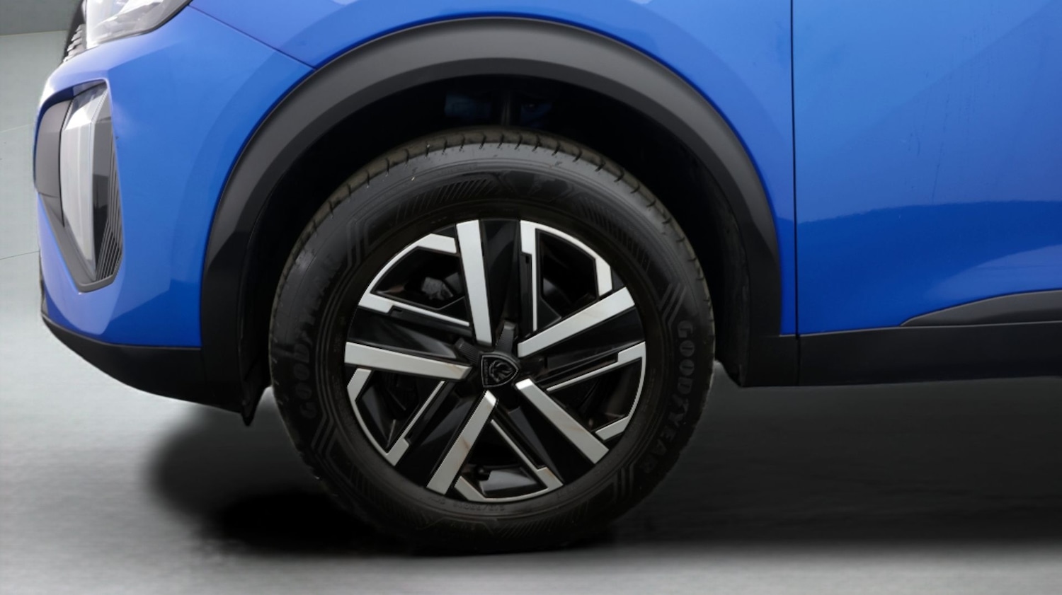 Used Peugeot 2008 2023 for sale - 77921612: Photo 18