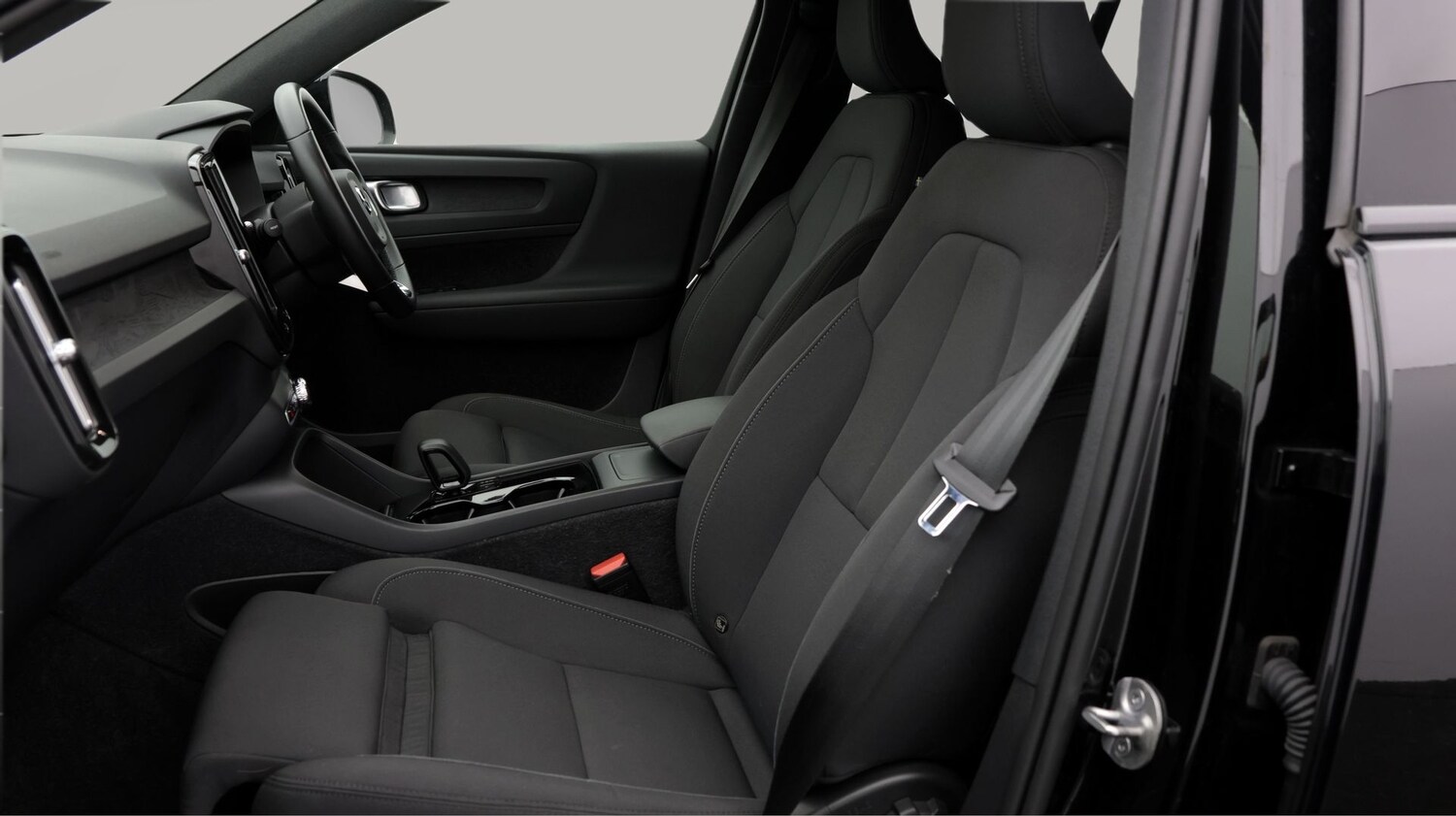 Used Volvo XC40 for sale - 77889305: Photo 14