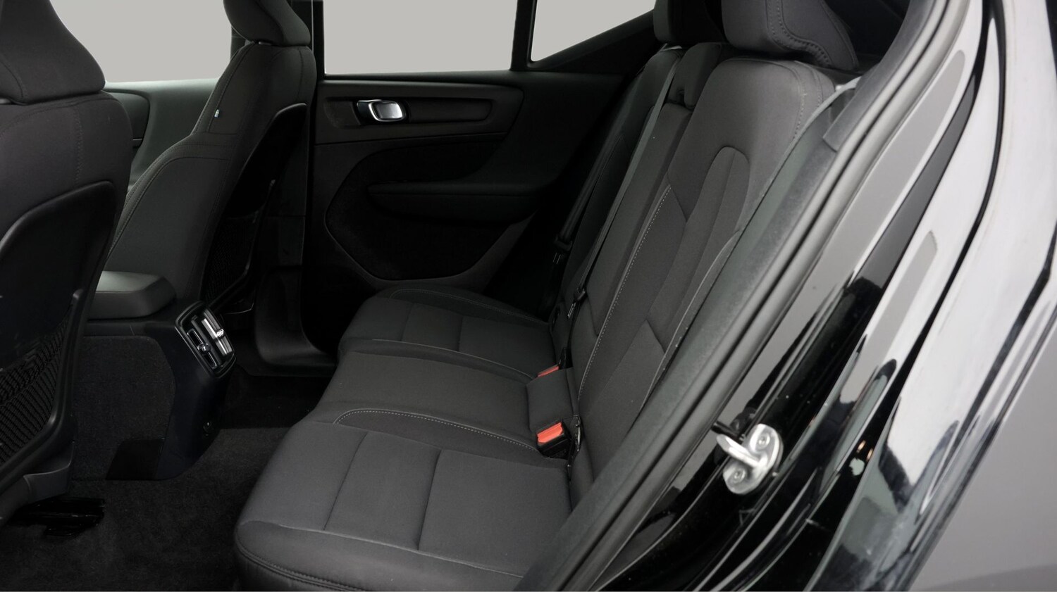 Used Volvo XC40 for sale - 77889305: Photo 16