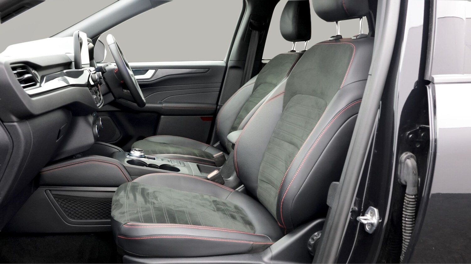 Used Ford Kuga 2023 for sale - 77620800: Photo 14