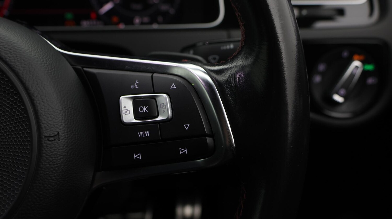 Used Volkswagen Golf for sale - 76484919: Photo 24