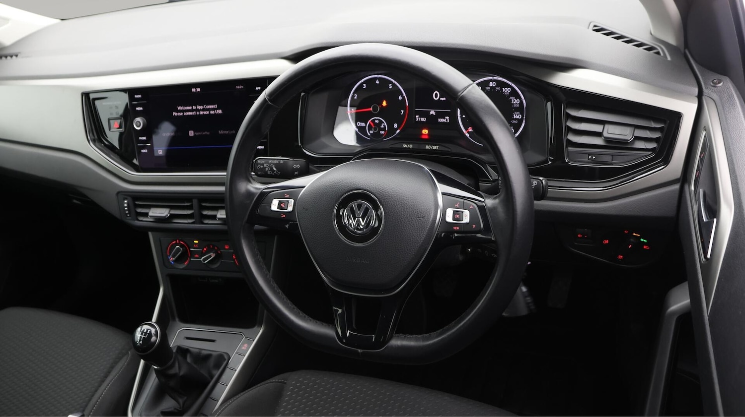Used Volkswagen Polo 2020 for sale - 76380721: Photo 9