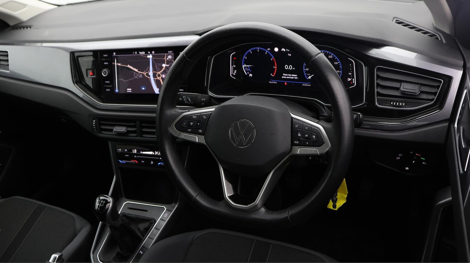 Used Volkswagen Polo 2023 for sale - 76644785: Photo 10