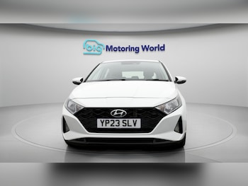 Used Hyundai i20 2023 for sale - 77784842: Photo