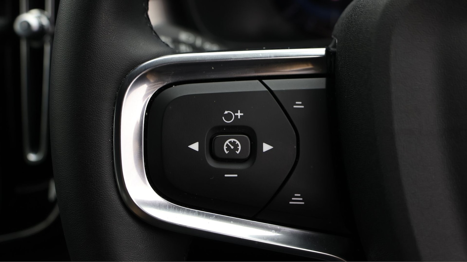 Used Volvo XC40 for sale - 77379028: Photo 22