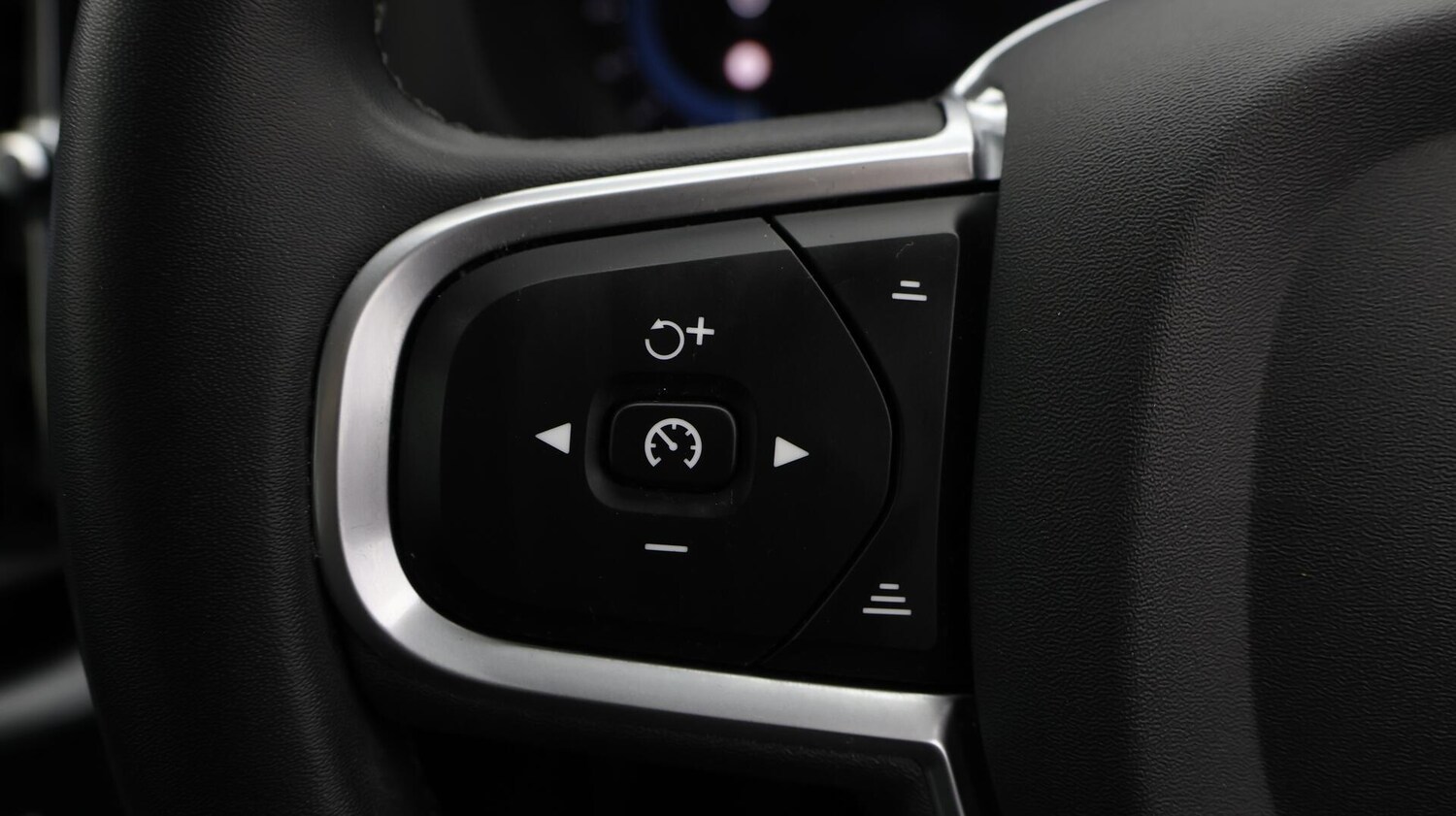 Used Volvo XC60 2021 for sale - 76485432: Photo 23