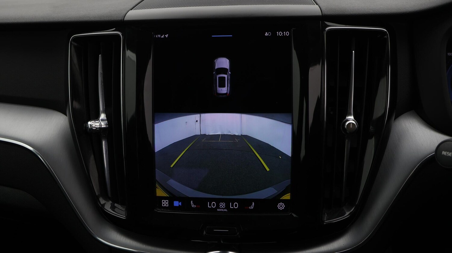 Used Volvo XC60 2021 for sale - 76485432: Photo 25