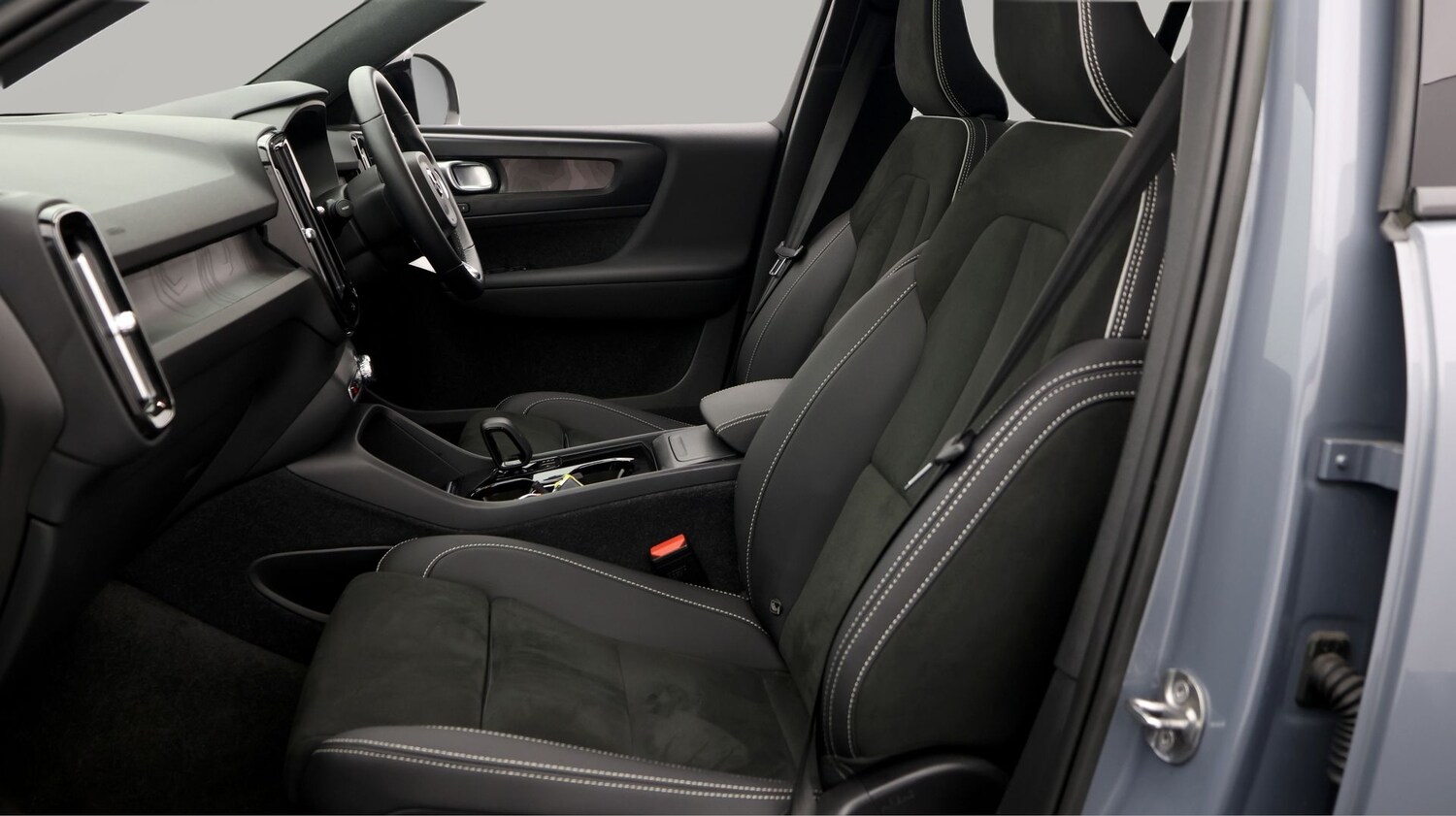 Used Volvo XC40 2022 for sale - 77182132: Photo 14