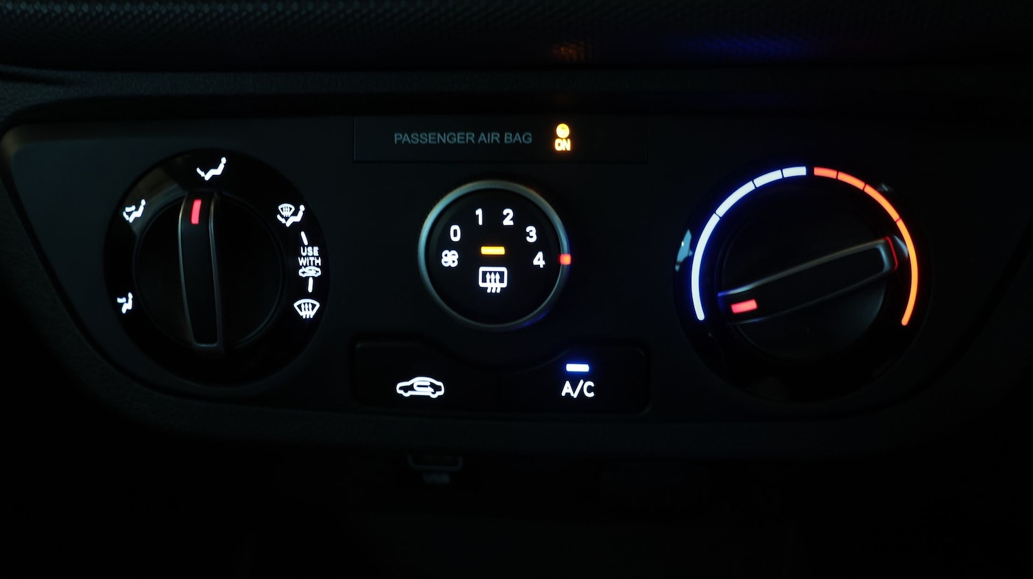 Used Hyundai i10 for sale - 77603915: Photo 12