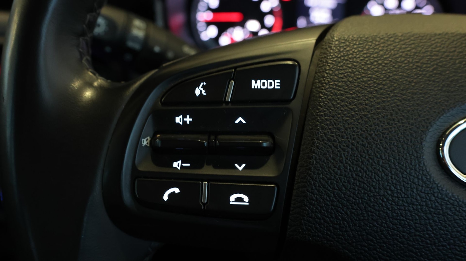 Used Hyundai i10 for sale - 77603915: Photo 23