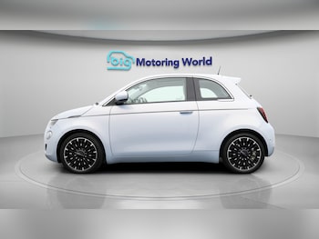 Used Fiat 500e 2021 for sale - 77103945: Photo