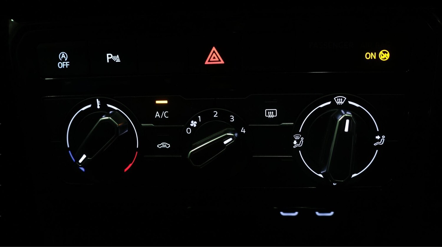 Used Volkswagen T-Cross 2022 for sale - 77603904: Photo 12