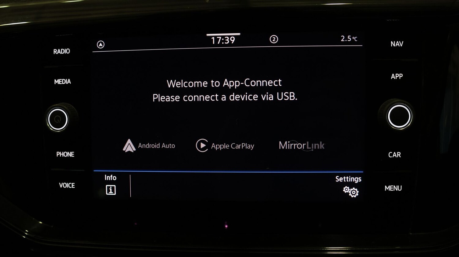 Used Volkswagen T-Cross 2022 for sale - 77603904: Photo 24