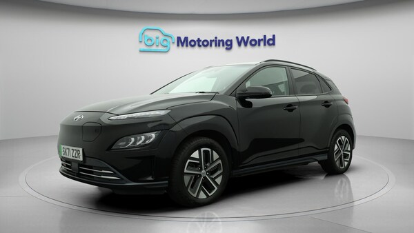 Used Hyundai KONA 2021 for sale - 76109089: Photo 3
