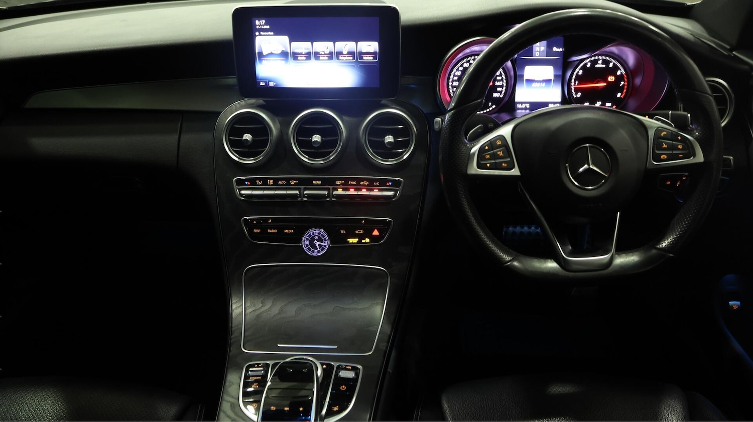 Used Mercedes-Benz C Class 2018 for sale - 76666914: Photo 14