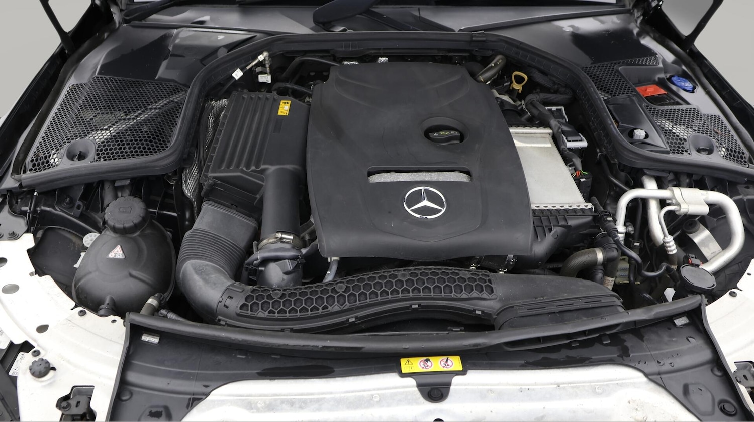 Used Mercedes-Benz C Class 2018 for sale - 76666914: Photo 20