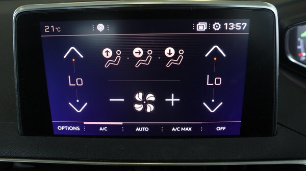 Used Peugeot 3008 2019 for sale - 76152407: Photo 13