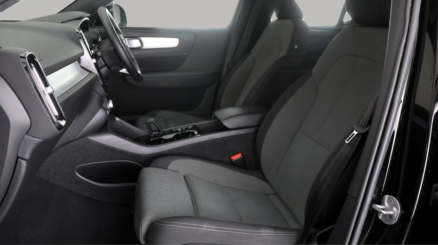 Used Volvo XC40 2022 for sale - 77610563: Photo 14