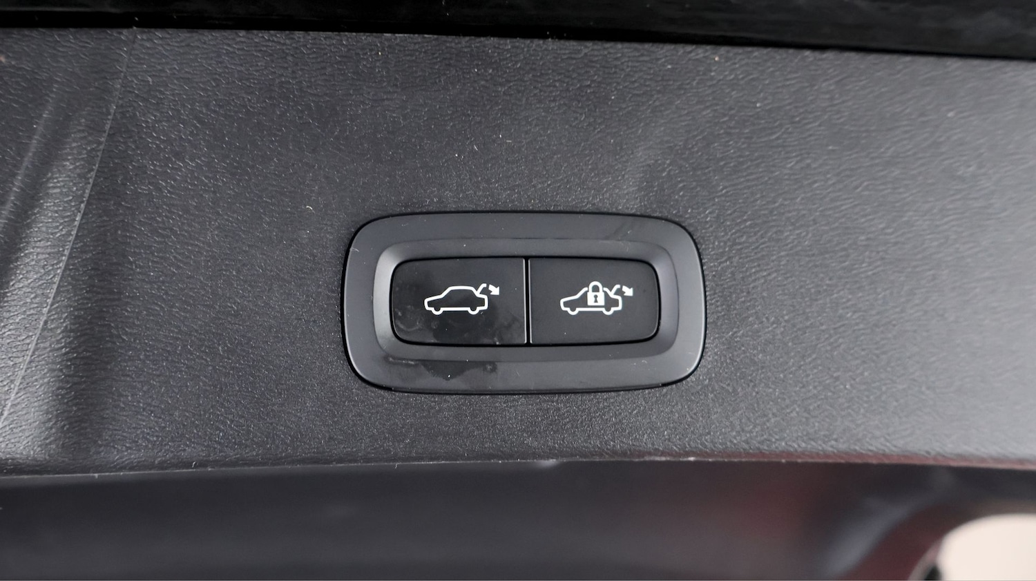 Used Volvo XC40 2022 for sale - 77610563: Photo 21