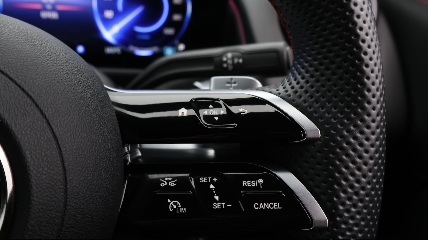 Used Mercedes-Benz EQB 2025 for sale - 77791956: Photo 25