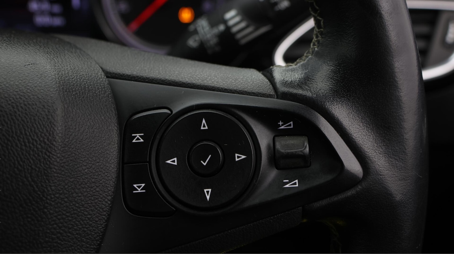 Used Vauxhall Astra 2017 for sale - 76659179: Photo 25