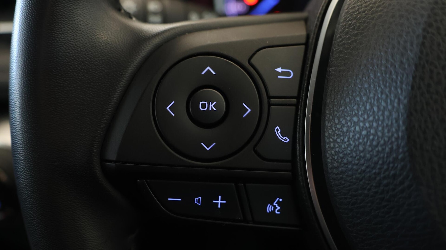 Used Toyota RAV4 2022 for sale - 76380960: Photo 23