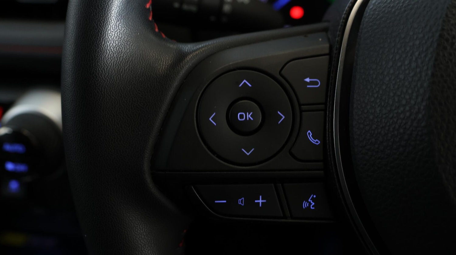 Used Toyota RAV4 2022 for sale - 76613149: Photo 24