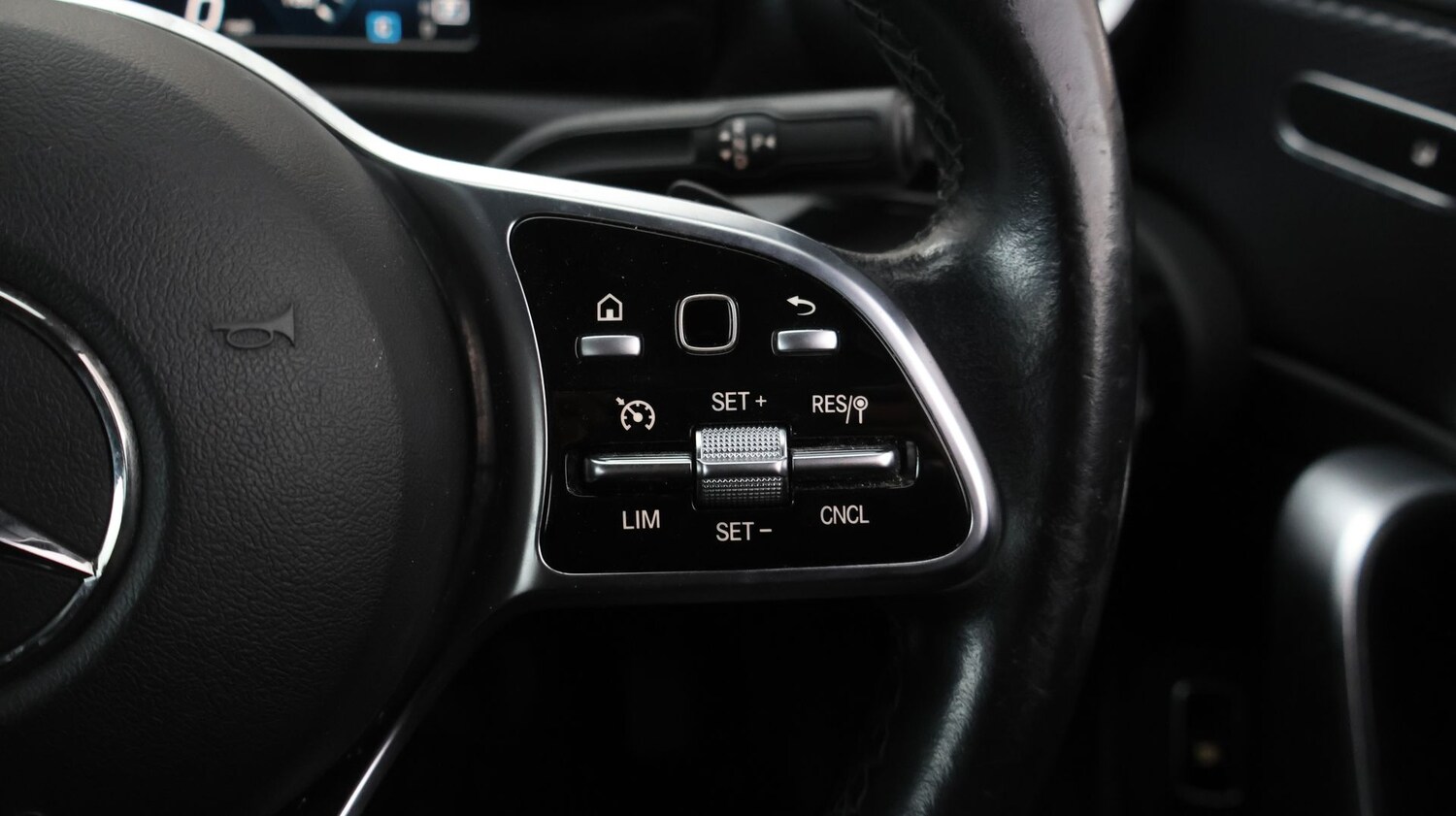 Used Mercedes-Benz A-Class for sale - 77872363: Photo 25