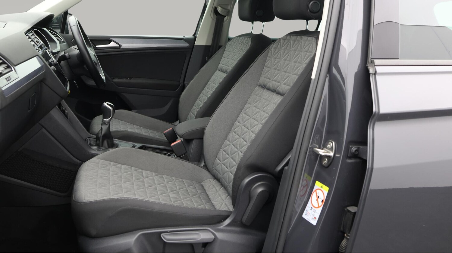 Used Volkswagen Tiguan 2021 for sale - 75978160: Photo 21